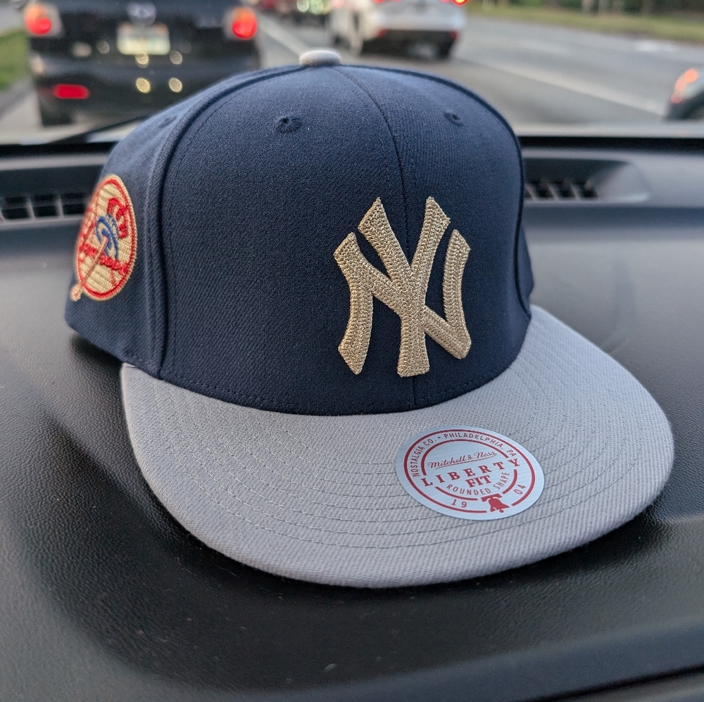 New York Yankees Cross-stitch Navy Grey Mitchell & Ness Snapback Hat